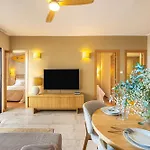 Marina Paraiso Retreat