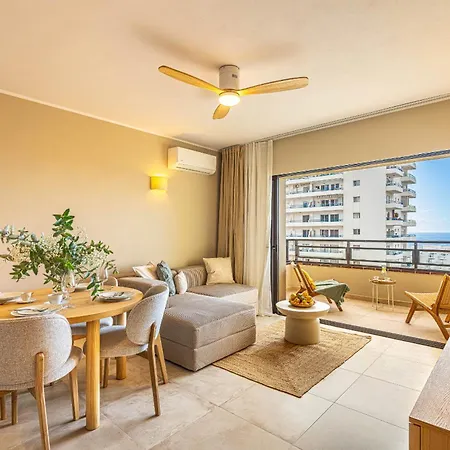 Marina Paraiso Retreat アパート