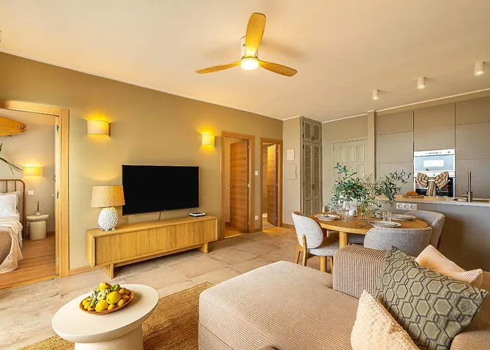 アパート Marina Paraiso Retreat アデヘ